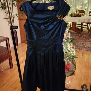 Size 12 Jessica Howard Formal Dress - Like New